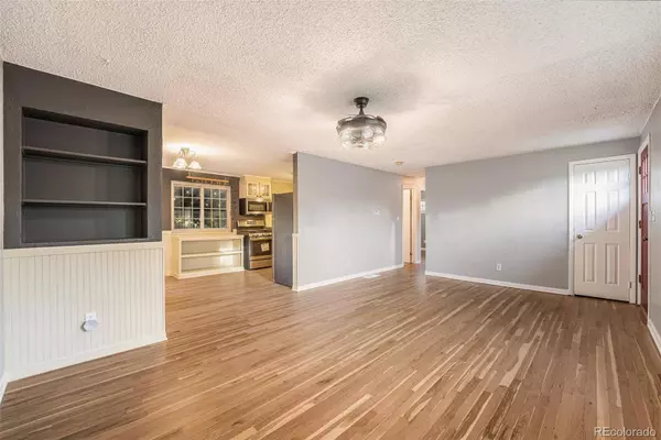 6105 Chase ST, Arvada, CO 80003