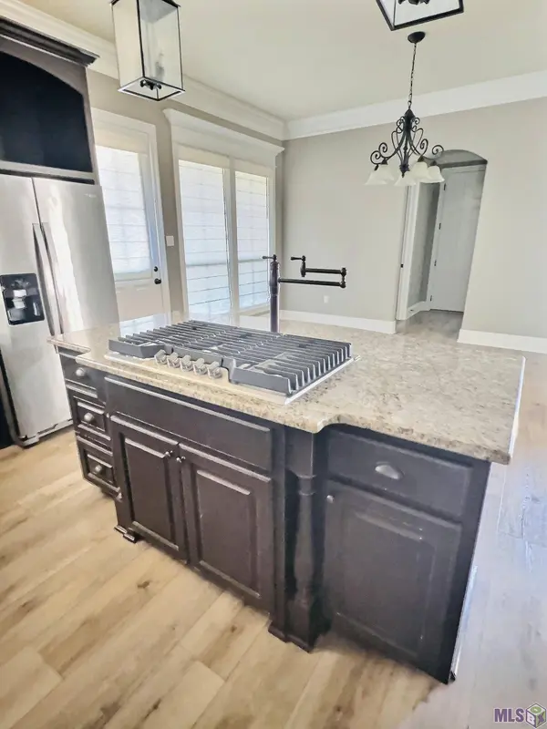 17980 VILLA LAKE AVE, Greenwell Springs, LA 70739