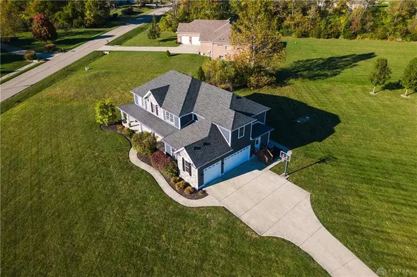 90 Pleasantwood Court, Springboro, OH 45066