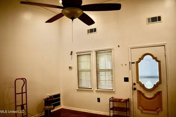 115 Sis Circle, Hattiesburg, MS 39402