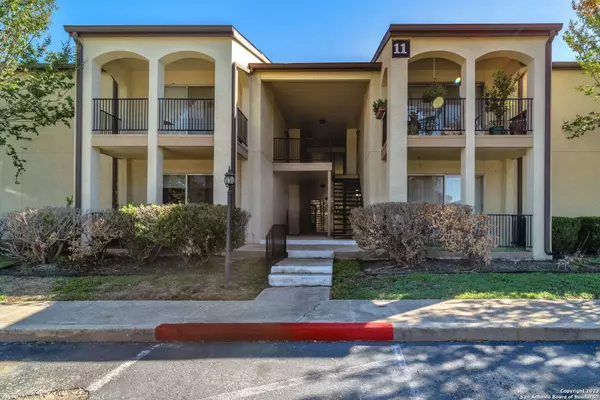 8702 VILLAGE DR UNIT 1103, San Antonio, TX 78217