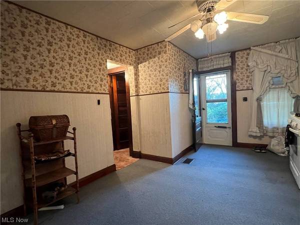 35 Laipple ST, Bridgeport, OH 43912