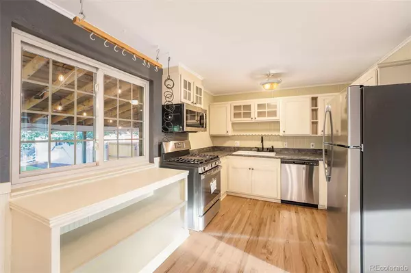 6105 Chase ST, Arvada, CO 80003