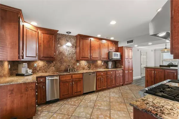 3952 ACADIA ST, Metairie, LA 70002