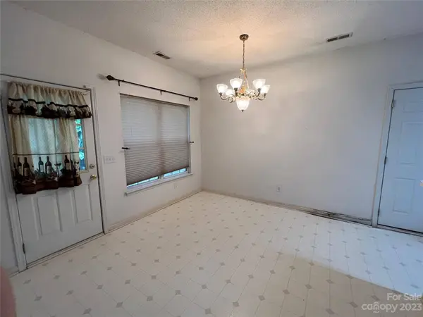 1644 Heather Glen RD, Kannapolis, NC 28081