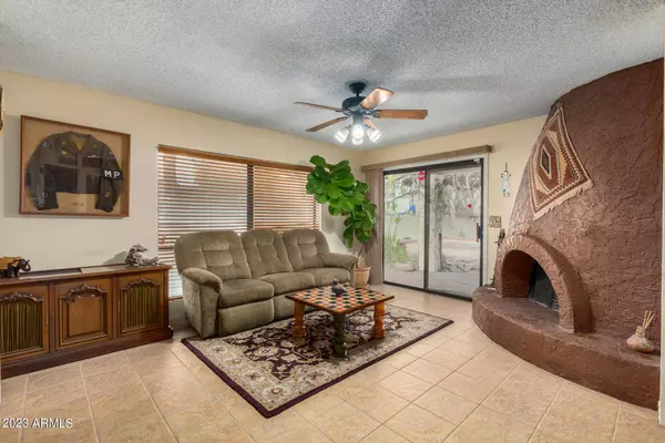 4723 E EUCLID Avenue, Phoenix, AZ 85044