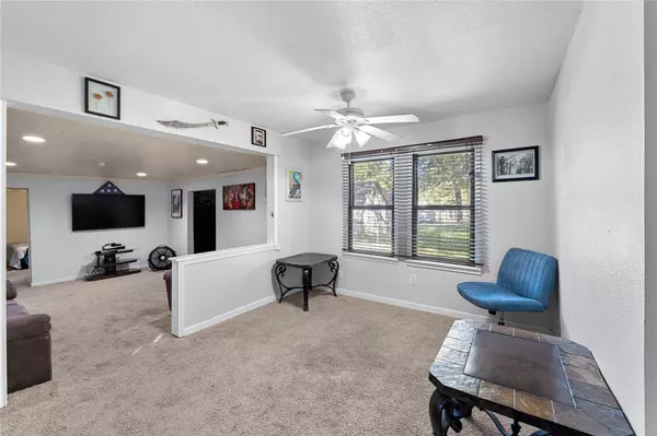 7616 Osage Trail, Lake Worth, TX 76135