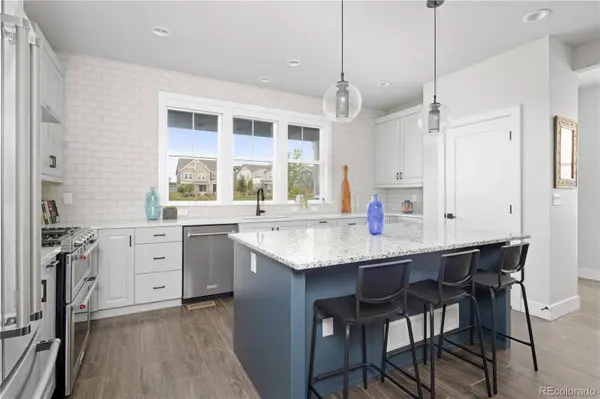 6016 N Netherland CT, Aurora, CO 80019