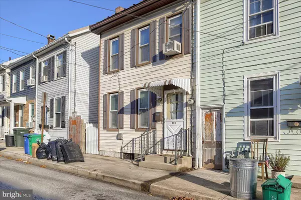 165 E PENN ST, Carlisle, PA 17013