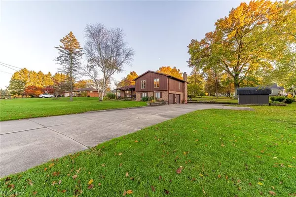 250 Willow ST N, East Canton, OH 44730