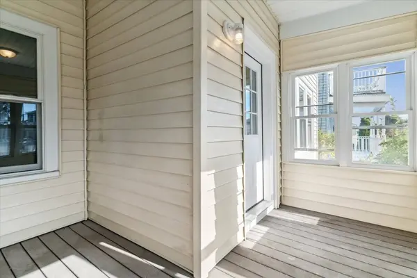 65 Exeter St, Lawrence, MA 01843