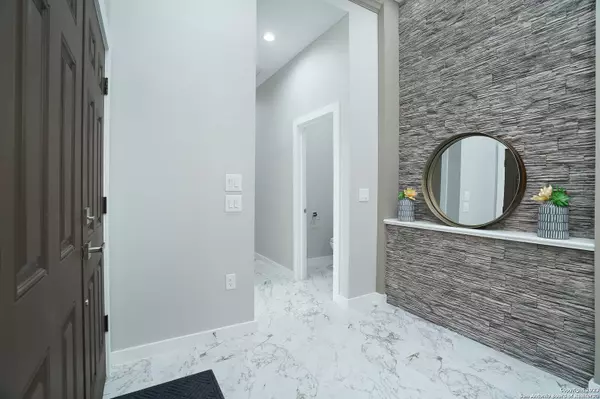 7809 Yellow Bark Blvd, Selma, TX 78154