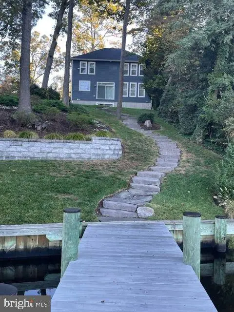 8372 BEACHWOOD PARK RD, Pasadena, MD 21122