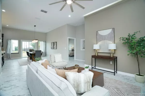 7809 Yellow Bark Blvd, Selma, TX 78154