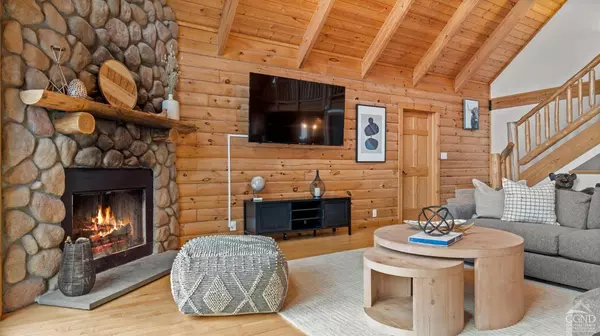 52 Glen AVE, Hunter, NY 12442