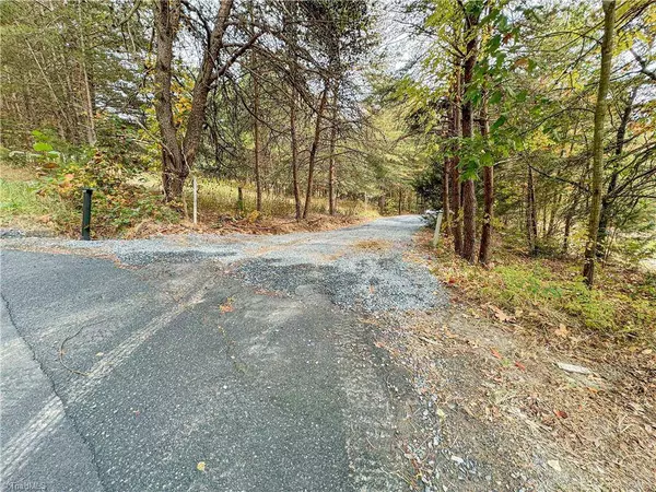 2240 Old Liberty RD, Randleman, NC 27317