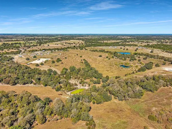 2498 County Road 118, Giddings, TX 78942