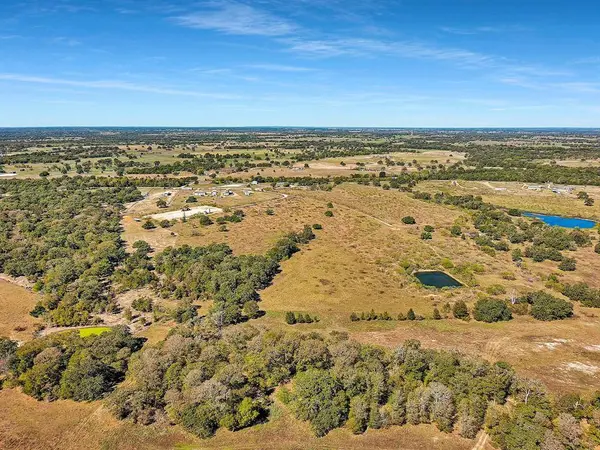 2498 County Road 118, Giddings, TX 78942