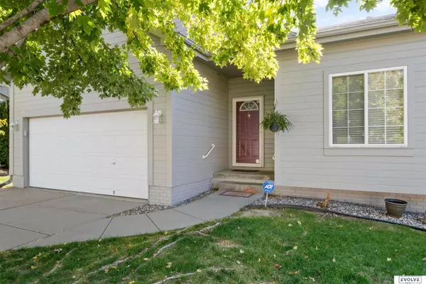 15125 Camden Avenue, Omaha, NE 68116