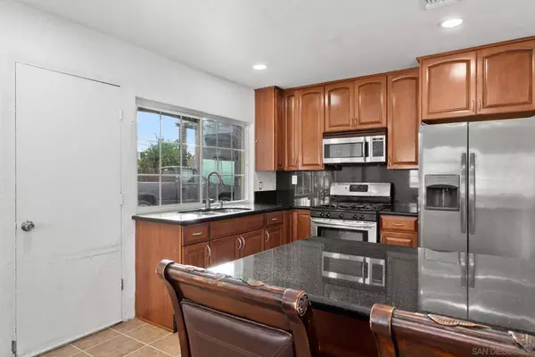 724 Latisha Pl, El Cajon, CA 92021