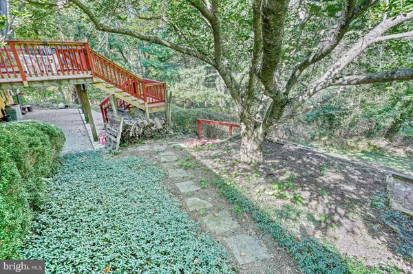 8 WILD ROSE LN, Mechanicsburg, PA 17050