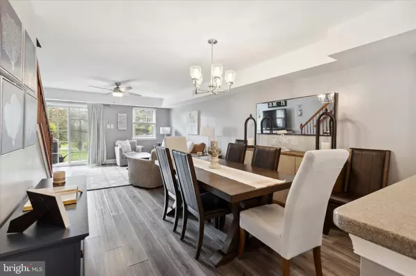 18 WINSTON CT #102 U-18, Blue Bell, PA 19422