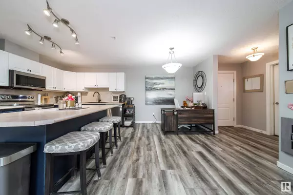 #324 278 SUDER GREENS DR NW, Edmonton, AB T5T 6V6