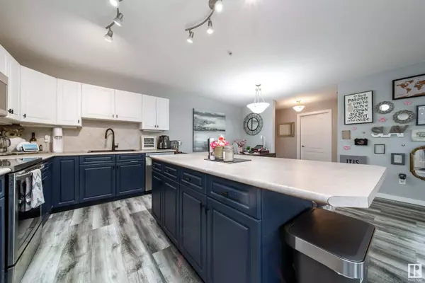 #324 278 SUDER GREENS DR NW, Edmonton, AB T5T 6V6