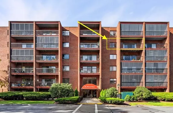 1 Summit Drive #52, Reading, MA 01867