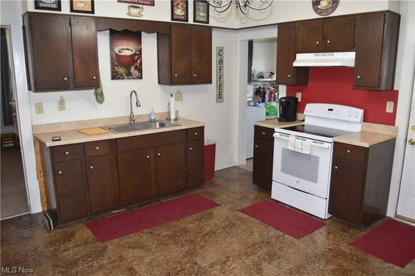 210 S 8th ST, Martins Ferry, OH 43950