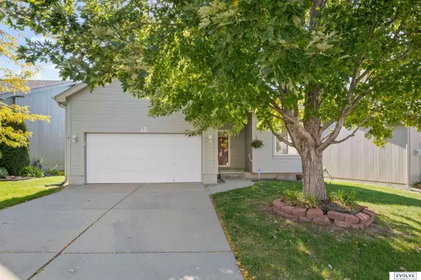 15125 Camden Avenue, Omaha, NE 68116