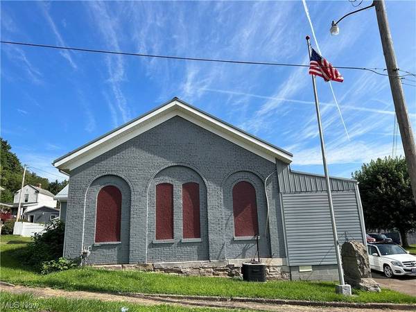 805 N Lincoln AVE, Bridgeport, OH 43912