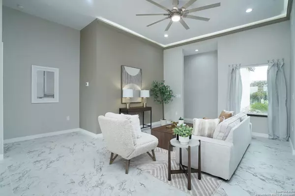 7809 Yellow Bark Blvd, Selma, TX 78154