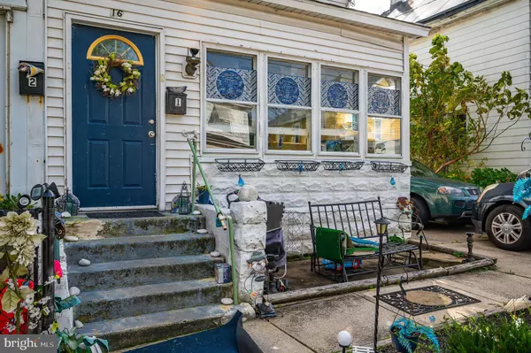 16 CAPITOL ST, Paulsboro, NJ 08066