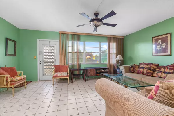 2017 Cambridge A, Deerfield Beach, FL 33442