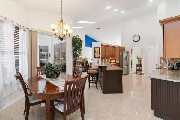 2708 SPIVEY LN, Orlando, FL 32837