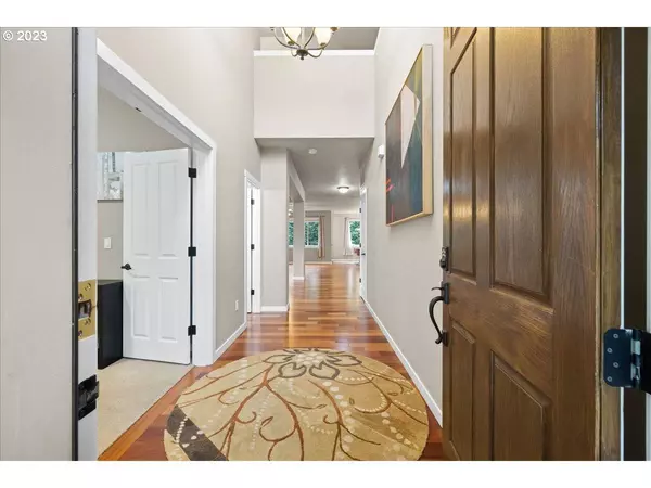 9191 SW SALMON ST, Portland, OR 97225