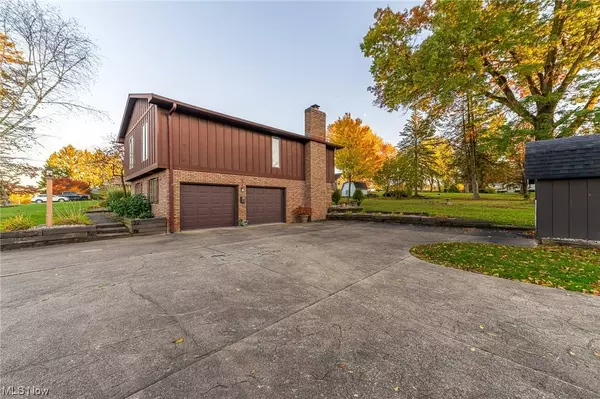 250 Willow ST N, East Canton, OH 44730