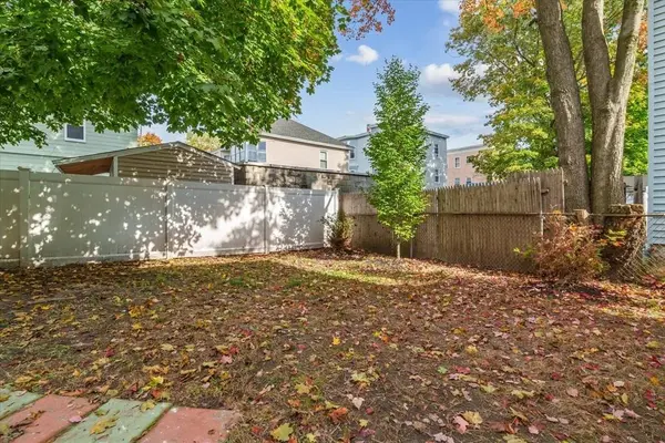 65 Exeter St, Lawrence, MA 01843