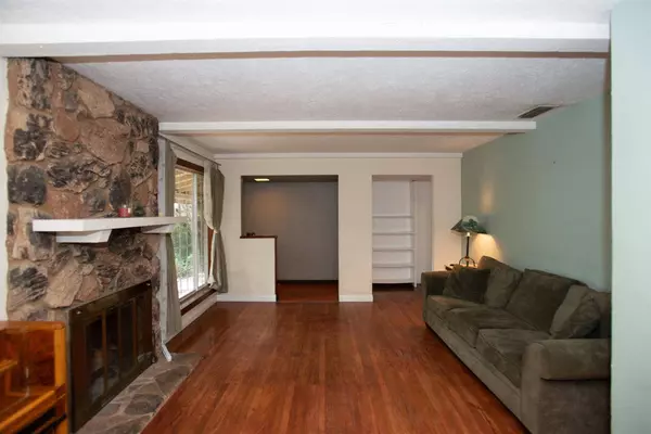 4513 Wyman DR, Sacramento, CA 95821