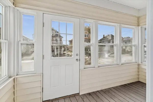 65 Exeter St, Lawrence, MA 01843