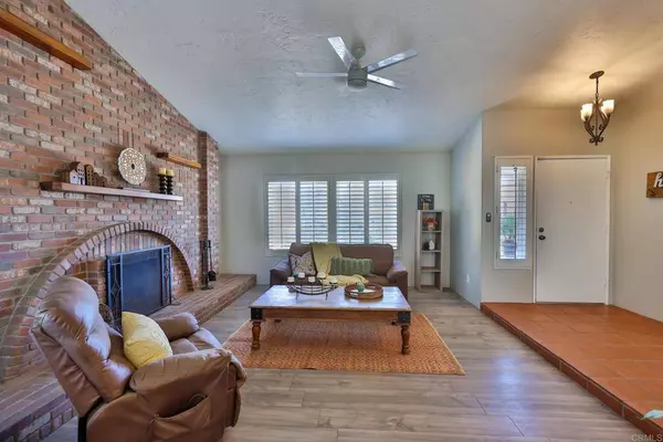 1124 Lostinda, El Cajon, CA 92019