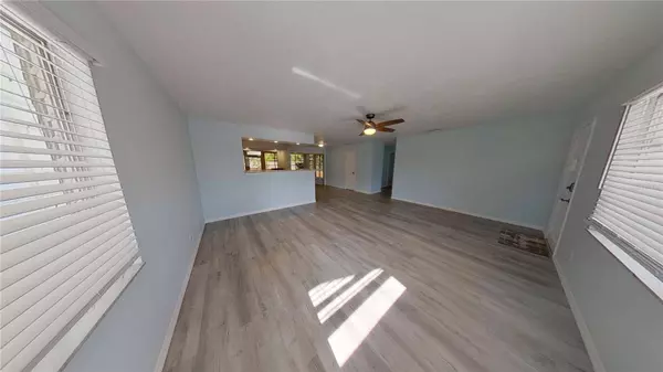 6455 COLONIAL DR, Sarasota, FL 34231