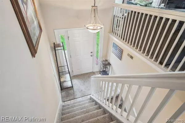 1714 NEWGATE Lane, Howell, MI 48843