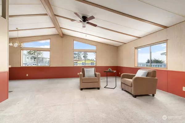 30901 State Route 20 #D5, Oak Harbor, WA 98277