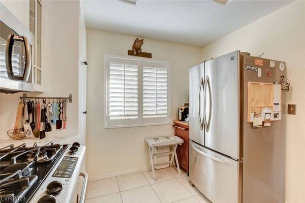 8628 Prairie Hill Drive, Las Vegas, NV 89134