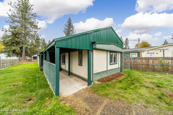5738 W NEW HAMPSHIRE ST, Spirit Lake, ID 83869