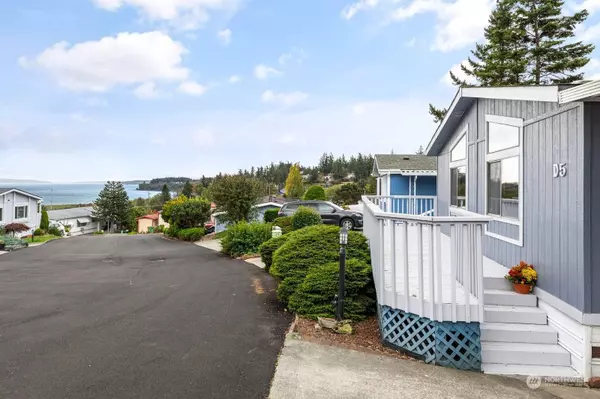 30901 State Route 20 #D5, Oak Harbor, WA 98277