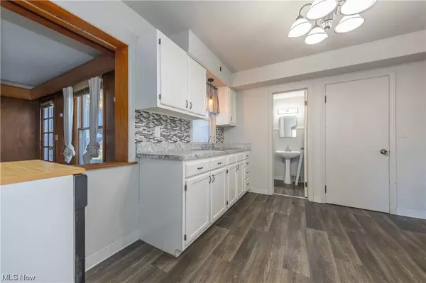 5164 Case AVE, Lyndhurst, OH 44124