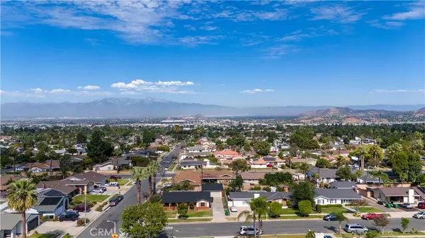 229 W Old Mill RD, Corona, CA 92882